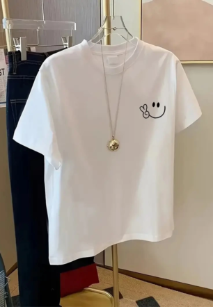 Kadın Bisiklet yaka Gülücük Baskılı Oversize Kısa Kol Yazlık T-shirt - Beyaz