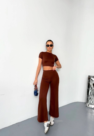 Kadın Osy Modal Yumuşak Kumaş Kısa Kollu Crop Alt ispanyol Paça Pantalon ikili Takım - Kahverengi