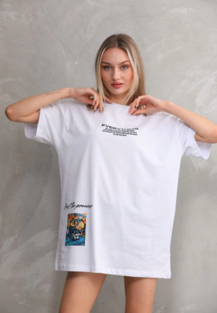 kadın Bisiklet Yaka Baskılı Oversize T-Shirt - Beyaz