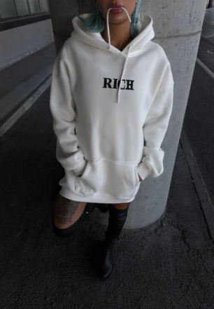 Kadın üç iplik Kapüşonlu Göğüs Baskılı SweatShirt - Beyaz