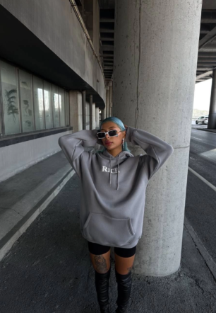 Kadın üç iplik Kapüşonlu Göğüs Baskılı SweatShirt - Gri