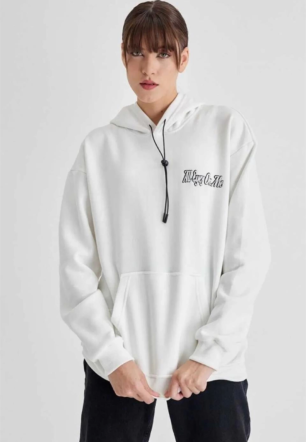 Kadın Kapüşonlu Sırt Baskılı Üç İplik Oversize Sweatshirt - Beyaz